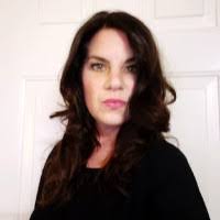 Allison Potts's Instagram, Twitter & Facebook