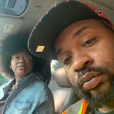 Ain't no way that a 1st down and that Calvin Johnson fumbling in the end  zone by the Bears, that's not the touchdown ￼