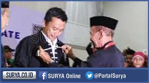 Foto prewed pakai sakral psht. Dinobatkan Jadi Warga Kehormatan Psht Menpora Psht Mimpi Saya Sejak Kecil Surya