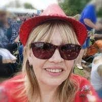 Teresa Charlton's Instagram, Twitter & Facebook