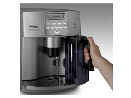The integrated conical burr grinder automatically grinds, doses and tamps 22 grams of coffee, similar to the commercial machine in your favorite cafe. The Delonghi Magnifica Fully Automatic Espresso Machine Cut Zama Lamex Food