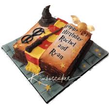 Slytherin harry potter cake for my friends 30th birthday. Harry Potter Cake Kimboscakes