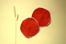 Diy Les Coussinets D Allaitement Lavables Lea Pilea En 2020 Coussinet Allaitement Coussinets Diy