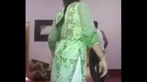 Desi couple green dress - XNXX.COM