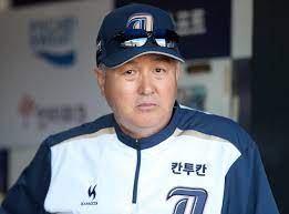 김경문 감독이 이끄는 대표팀은 1일 일본 가나가와현 요코하마 스타디움에서 열린 2020 도쿄올림픽 조 2위. ê¹€ê²½ë¬¸ ê°ë… ê³µê²©ì ì¸ ì•¼êµ¬ íŽ¼ì¹œë‹¤ ì´í˜¸ì¤€ ì„ ë°œ Dh