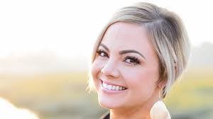 Amanda Story's Instagram, Twitter & Facebook