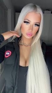 𝐂𝐇𝐋𝐎𝐄 𝐂𝐎𝐋𝐋𝐈𝐄𝐑 (@chloecollier_)'s videos with eredeti hang