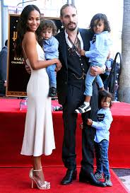 .sekarang dan felly zen branz jika admin sebelumnya telah menulis artikel mengenai fakta terbaru yang sedang viral yaitu yang membawa nama felly zen, maka dalam felly zen branz. Zoe Saldana S Sons Finally Make Their Public Debut Pics Celebrity Moms Black Celebrity Couples Celebrity Couples