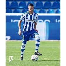 He spent most of his career with argentine club boca juniors, but also had a brief spell with spanish side villarreal. Rodrigo Battaglia Facebook
