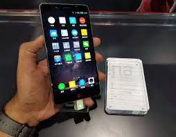 ZTE nubia Z11 Max Hands On