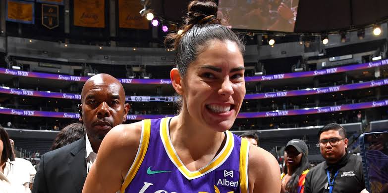 WNBA star Kelsey Plum taunts Angel Reese during Sparks victory over Sky -  CBS Sports