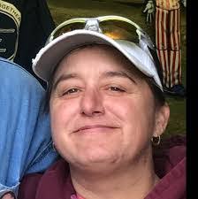 Kim Lavigne's Instagram, Twitter & Facebook