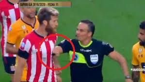 Diego sebastian / periodista deportivo. Viral El Insolito Codazo Del Arbitro Patricio Loustau A Un Jugador De Estudiantes Superliga Argentina Rpp Noticias