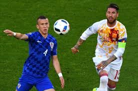 November 2019 vom spanischen fußballverband und ausrüster adidas vorgestellt. Spanien Em Trikot 2016