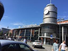 Keuze uit specials, premium meals, classic meals, classic burgers of veggie, fish en delight. Close To Den Bosch Station Picture Of Le Figaro Den Bosch Tripadvisor
