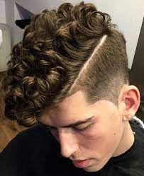 Best Side Parted Curly Look Haircutsforcurlyhair Curly Hair Styles Permed Hairstyles Long Hair Styles Men