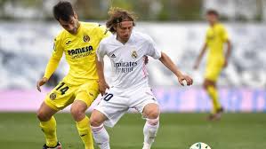 He plays mainly as a central midfielder, but can also play as an attacking midfielder or as a defensive. Real Madrid Luka Modric Hangt Noch Ein Jahr Dran Fussball Sport Bild