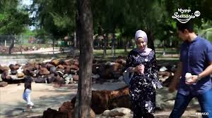 Sesungguhnya dia keliru menghadapi lamaran dato' syed qassim. Makmum Yang Paling Aku Cinta Episod 17