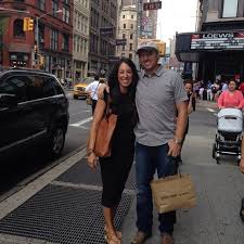 Joanna gaines shared a photo of her natural, unstyled hair to instagram. Joanna Stevens Gaines On Instagram Having Some Fun In The City Thks For The Sup Fixer Upper Joanna Gaines Joanna Gaines Style Clothes Magnolia Joanna Gaines