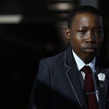 'I have sickle cell, but sickle cell doesn't have me': While raising  awareness, Chicago man, 25, dies from illness