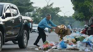 Kami persembahkan untuk menentukan gambar kartun anak membuang sampah sembarangan yang disajikan yang kami himpun dari berbagai blog terupdate. Beberapa Jenis Penyakit Yang Menyerang Tubuh Akibat Buang Sampah Sembarangan