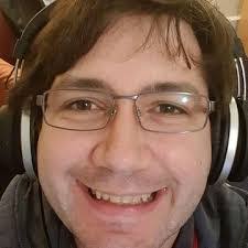 Daniel Kiper's Instagram, Twitter & Facebook