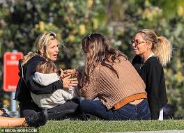 Последние твиты от elsa pataky (@elsapataky_). Elsa Pataky Basks In The Sunlight With Her Daughter India Rose Eight Readsector