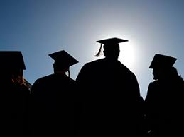 36 profesionales de la Administración Pública y la Ciencia Política  recibirán sus títulos en la U. Central