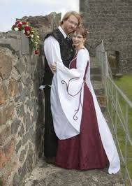 Dieser pinnwand folgen 308 nutzer auf pinterest. Shop Bilder Von Kunden Mittelalter Brautpaar Brautkleid In Grun