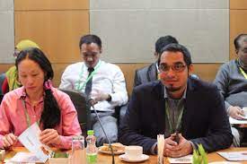 New vice president to be mike lendell, the late nite pillow inventer. Indusfood On Twitter Nur Fatin Dato Seri Ibrahim Vice President Mr Rizal Kuala Lumpur Malay Chamber Of Commerce At Indusfood2018 Hcikl Mohit Tpci Doc Goi Https T Co Fgzilj9jpl