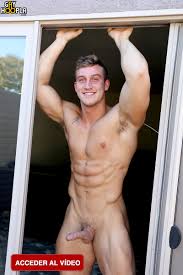 Max Warner pornstar gay. Desnudo empalmado y videos gratis porno