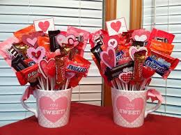 66d28533e6f2a1f530f78cde2ba5c018 Jpg 640 478 Pixeles Valentine Gift Baskets Valentines Candy Bouquet Valentine S Day Gift Baskets
