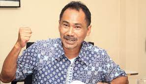 Rizal mallarangeng sebelum abdee slank, rizal mallarangeng ditunjuk sebagai komisaris telkom terlebih dahulu pada juni 2020. Jadi Komisaris Telkom Rizal Mallarangeng Disebut Paham Konten Bisnis Tempo Co