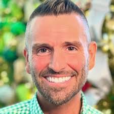 Jesse Cooper (@lightthelights.official)