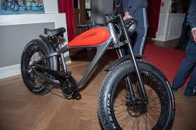 Sport & freizeit select your cookie preferences we use cookies and similar tools to enhance your shopping experience, to provide our services, understand how customers use our services so we can make improvements, and. Wien Landstrasse Prasentation Des Wiener Polizeikalenders 2020 Wien