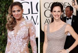 Absolutely not here for the jennifer garner comparison to jlo, with paparazzi pics of her working out, put right next to glamorous social media photos of jlo, the good place alum, 35. Engagement Ring Face Off Jennifer Lopez Vs Jennifer Garner Which Jen Scored The Best Ring From Ben Affleck Glamour