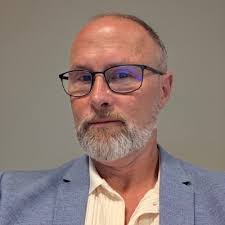 10years ago I left the Automotive industry to join IKEA. Time flies when  you're having fun. 🇸🇪❤️😀