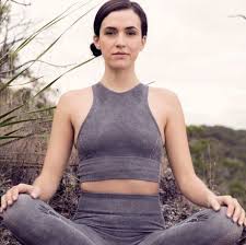 Beginner morning yoga sequence with brett larkin. Yoga With Adriene Everything You Need To Know About The Youtube Sensation Grazia