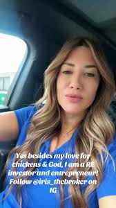 Iris Padron (@silkiecouture)