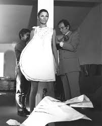The site owner hides the web page description. Designer Pierre Cardin
