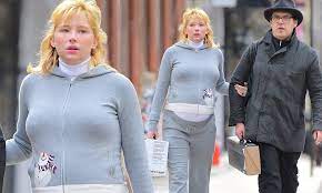 A place for фаны of haley bennett to view, download, share, and discuss their избранное images, icons, фото and wallpapers. Haley Bennett 30 Displays Baby Bump As She Goes For Stroll With Joe Wright 46 In New York Daily Mail Online
