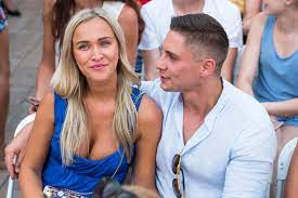 Jej pozadie už svet videl vo všetkých možných polohách a z najrôznejších uhlov, no to stále nie je všetko. Koronavirus Jako Obziva Nela Slovakova Prodava Rousky A Jejich Cena Udivuje Sip