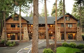 There's ac for the summer, and indoor fire for the winter, a small kitchenette, plus paddle boards, rafts, and fishing gear which can be rented for a small fee! Fivepine Lodge Sisters Oregon Romantic Getaway Resort