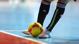 Penggantian pemain tidak seperti sepak bola, pergantian pemain dalam peraturan futsal tidak harus menunggu persetujuan cedera. 5 Peraturan Futsal Yang Wajib Diaplikasikan Ketika Bertanding Kumparan Com