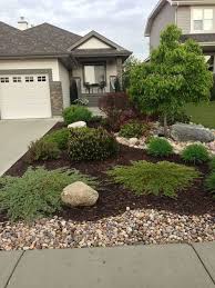 Landscape ideas for front of house low maintenance. 20 Low Maintenance Front Yard Landscaping Florida Magzhouse