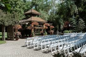 Best Wedding Photographs Of 2019 Roundup Ryanne Hollies Photography In 2020 Wedding Ceremony Location Outdoor Wedding Venues Outdoor Wedding Ceremony