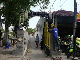 Desain Gapura Selamat Datang Minimalis Dari Besi Model Rumah 2019 Kunci utama yang perlu diperhatikan ketika merancang sebuah gateway area perumahan adalah penempatan portal yang strategis dengan desain yang memukau. desain gapura selamat datang minimalis