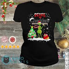 There are a total of 168 cheddar's scratch kitchen locations in the united states as of june 17, 2021. Grinch Drink Up Cheddar S Scratch Kitchen Christmas Shirt Nemoshirt