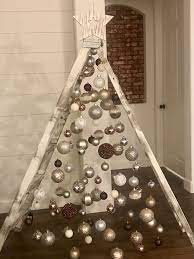 Pin By Deborah Smith On Karacsony Invisible Christmas Tree Unique Christmas Trees Ladder Christmas Tree
