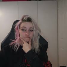 Jaiden Rae Rose🏳️‍⚧️🏳️‍🌈(toh spin arc)✡︎🇵🇸 on X: ratioing the porn  bot with Niki Nihachu t.coNkWQ6DinTk  X